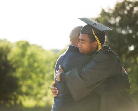 The Top 10 Frugal Graduation Gifts That Any Student Will Love