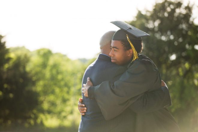 The Top 10 Frugal Graduation Gifts That Any Student Will Love